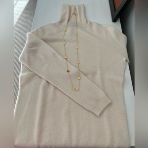 Charter Club 100% cashmere turtleneck sweater. Size M. Like new condition!